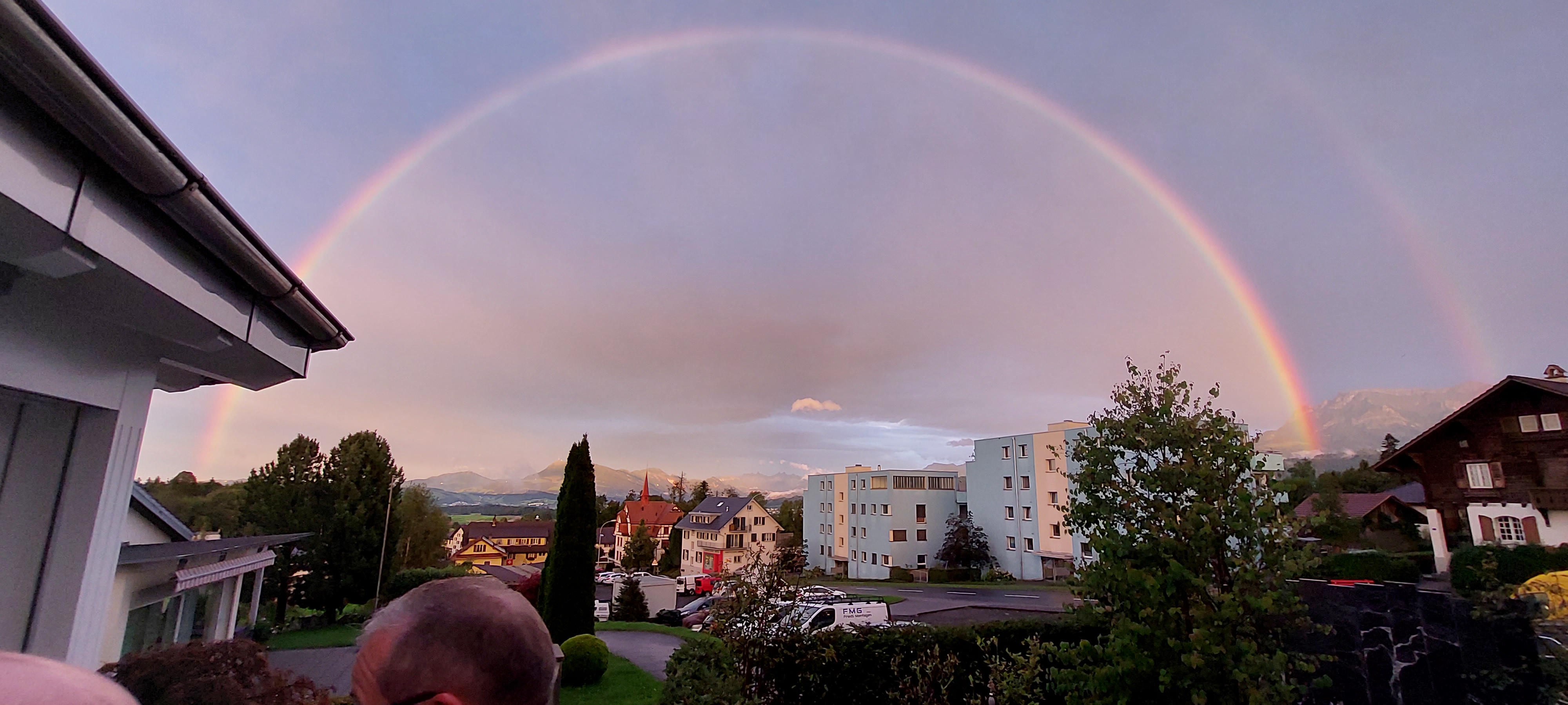 Ein "Olympia-Ring" über dem Dorf Ruswil. | Geri Häfliger, Ruswil